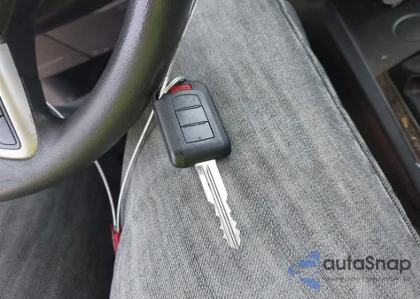 2019 Mitsubishi Outlander Sport 2.0 Es z USA, uszkodzony, nr VIN JA4AP3AU2KU018380